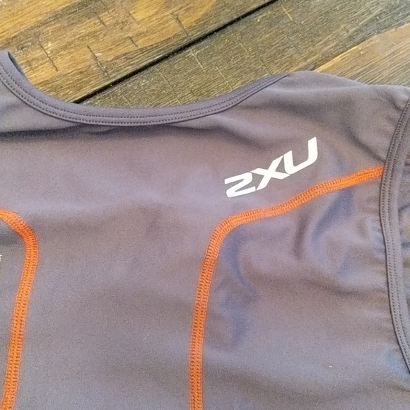 2XU  2XU Compression Tri Singlet Men's Large - Picture 9 of 10